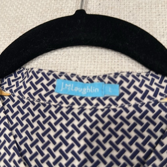 J McLaughlin silk shell size L - Picture 3 of 5